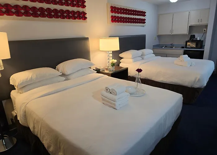 Illini Inn & Suites